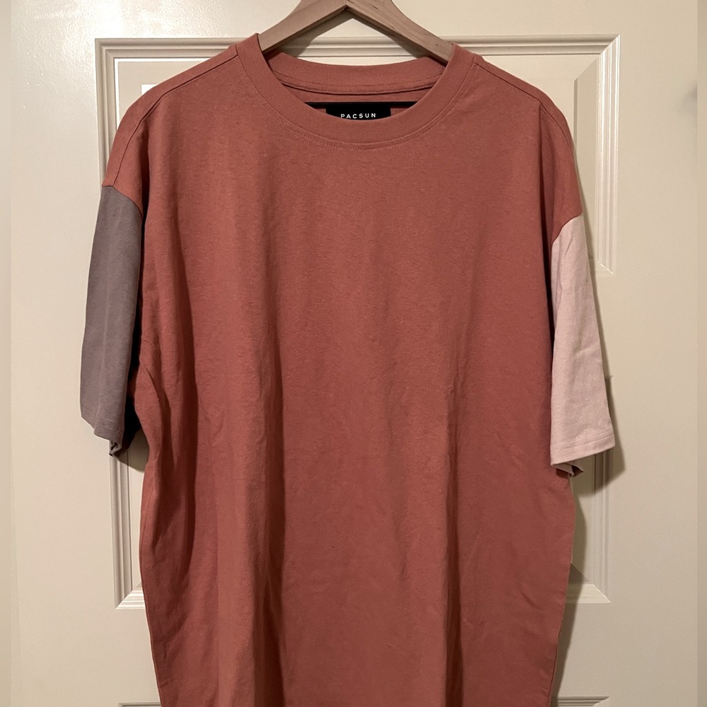 Men’s Pacsun Tee, size L